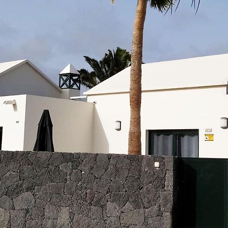 Villa Sun And Sea 4 Front De Mer Playa Rocca Costa Teguise Exteriör bild