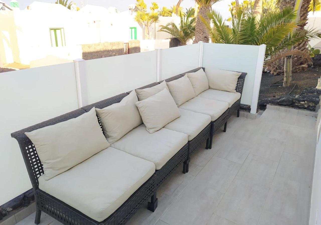 Villa Sun And Sea 4 Front De Mer Playa Rocca Costa Teguise Exteriör bild